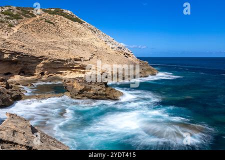 Vue sur la côte ouest de Cala Mesquida, île de Majorque, Espagne Banque D'Images