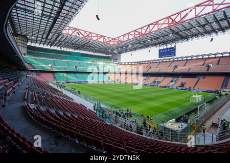 Milan, Italie. 27 octobre 2024. Vue générale de l'intérieur du stade pendant le match de football de Serie A 2024/25 entre le FC Internazionale et le Juventus FC au stade San Siro (photo Fabrizio Carabelli/SOPA images/SIPA USA) crédit : SIPA USA/Alamy Live News Banque D'Images