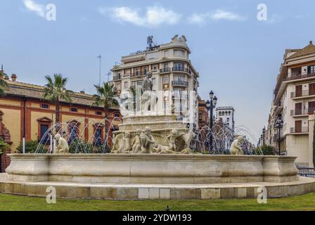 La fontaine Hispalis est une allégorie de la ville de Séville et a été construite à l'occasion de l'exposition ibéro-américaine de 1929, Espagne, Europe Banque D'Images