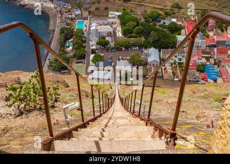 Vue de Jamestown depuis le sommet de Jacob's Ladder sur Sainte-Hélène, océan Atlantique Sud Banque D'Images