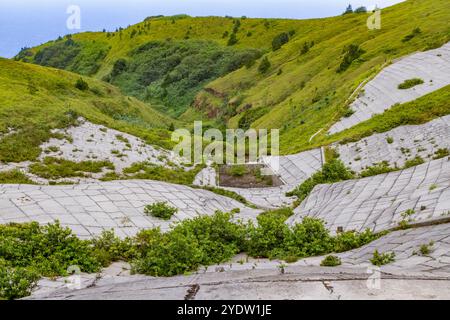 Vue de l'ancien bassin versant au sommet de Green Mountain sur l'île de l'Ascension dans l'océan Atlantique tropical sud, océan Atlantique sud Banque D'Images