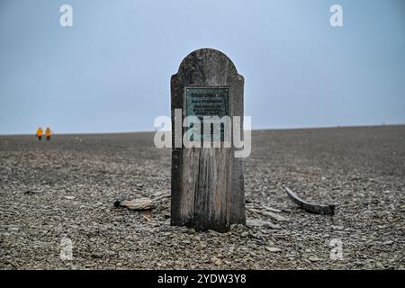 Pierre tombale de l'expédition Franklin, île Beechey, Nunavut, Arctique canadien, Canada, Amérique du Nord Banque D'Images