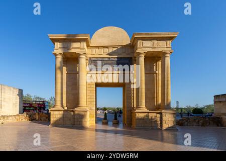 Porte du pont, Puerta del Puente, Cordoue, Andalousie, Espagne, Europe Banque D'Images