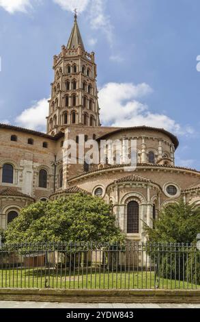 La basilique Saint-Sernin est une église de Toulouse, en France. Construit dans le style roman entre environ 1080 et 1120 Banque D'Images