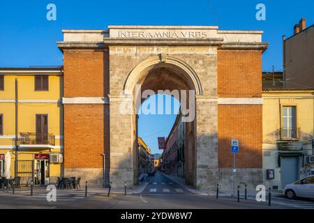 Porte Royale, Teramo, Abruzzes, Italie, Europe Banque D'Images