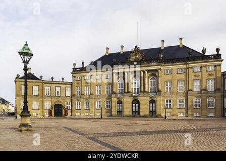 Amalienborg est la maison d'hiver de la famille royale danoise, et est situé à Copenhague, Danemark, Europe Banque D'Images