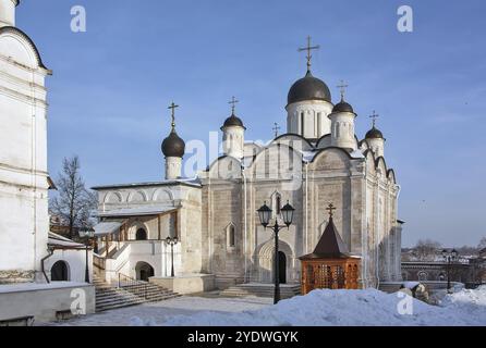 Cathédrale de Vvedensky. Le monastère de Vladychny à Serpukhov a été créé en 1360 Banque D'Images