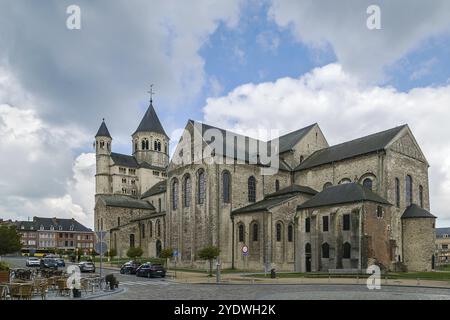 L'abbaye de Nivelles, est une ancienne abbaye impériale du Saint-Empire romain germanique fondée vers 650. Il est situé dans la ville de Nivelles dans la province de Wal Banque D'Images