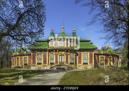 Le Pavillon chinois situé sur le terrain du parc du palais de Drottningholm, est un pavillon royal d'inspiration chinoise construit en 1753 Banque D'Images