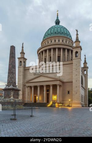 L’église Nicholas de Potsdam est une église évangélique sur la place du Vieux marché Banque D'Images