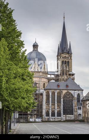 La cathédrale d'Aix-la-Chapelle est une église catholique romaine située à Aix-la-Chapelle, en Allemagne, en Europe Banque D'Images