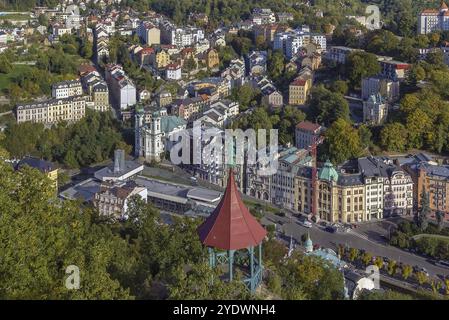 Vue du centre-ville de Karlovy Vary depuis la colline, république tchèque Banque D'Images