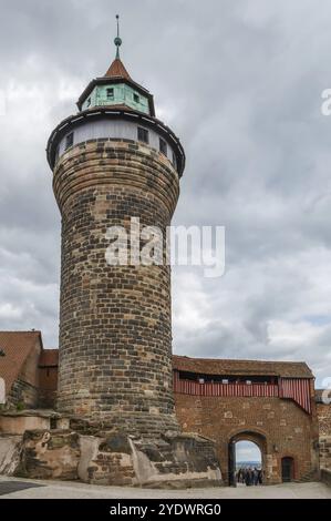 Tour Sinwell (Tour Sinwell) dans le château de Nuremberg, Allemagne, Europe Banque D'Images