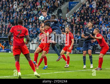 Sports, football, Bundesliga, 2024/2025, VfL Bochum v. FC Bayern Muenchen 0-5, stade Vonovia Ruhr, scène du match, F.L.T.R. Dayotchanculle Oswald Upamecano (FCB), Thomas Mueller (FCB), Moritz Broschinski (BO), Minjae Kim (FCB), Ibrahima Sissoko (BO), Konrad Laimer (FCB), Ivan Ordets (BO), Joshua Kimmich (FCB), DFL LA RÉGLEMENTATION INTERDIT TOUTE UTILISATION DE PHOTOGRAPHIES COMME SÉQUENCES D'IMAGES ET/OU QUASI-VIDÉO Banque D'Images