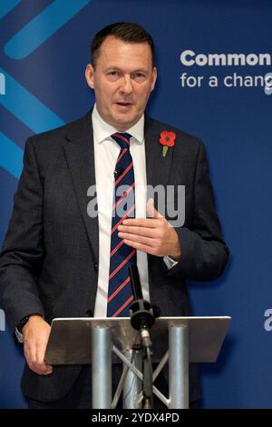 Russell Findlay, leader conservateur écossais, prononce un discours au Marriot Hotel Holyrood, à Édimbourg, appelant à une réduction des impôts en Écosse et à un État plus petit qui fonctionne plus efficacement. Date de la photo : lundi 28 octobre 2024. Banque D'Images