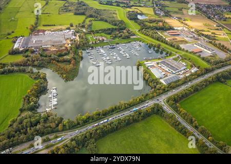 Luftbild, Hüthumer Meer und Yachthafen Emmerich, Klinkerwerke Muhr, Hüthum, Emmerich am Rhein, Niederrhein, Nordrhein-Westfalen, Deutschland ACHTUNGxMINDESTHONORARx60xEURO *** vue aérienne, Hüthumer Meer et Emmerich marina, Klinkerwerke Muhr, Hüthum, Emmerich sur le Rhin, Bas-Rhin, Rhénanie du Nord-Westphalie, Allemagne ATTENTIONxMINDESTHONORARx60xEURO Banque D'Images