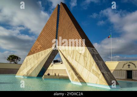 Monument aux combattants d’outre-mer, hommage aux soldats qui ont donné leur vie pour le pays. Leurs noms sont gravés sur le monument, Lisbonne. Banque D'Images