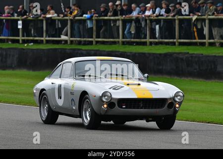 Nick Padmore, Christopher Stahl, Ferrari 250 GT Lusso, Stirling Moss Memorial Trophy, mettant en vedette des voitures GT à cockpit fermé qui ont couru avant 1963 Banque D'Images