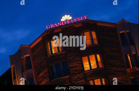 Hambourg, Allemagne. 17 janvier 2024. Vue extérieure de l'hôtel Grand Elysée. Crédit : Christian Charisius/dpa/Alamy Live News Banque D'Images