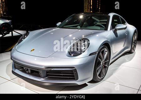 Porsche 911 Carrera 4S voiture de sport présentée au salon de l'automobile de Bruxelles. Belgique - 18 janvier 2019. Banque D'Images