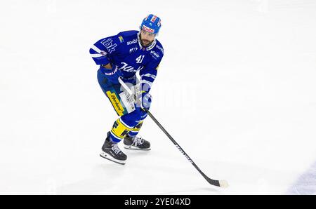 Kloten, Suisse, 9 octobre 2024 : #41 Leandro Profico, défenseur EHC Kloten. (Photo Andreas Haas/dieBildmanufaktur) Banque D'Images