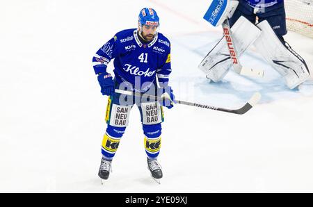 Kloten, Suisse, 11 octobre 2024 : #41 Leandro Profico, défenseur EHC Kloten. (Photo Andreas Haas/dieBildmanufaktur) Banque D'Images