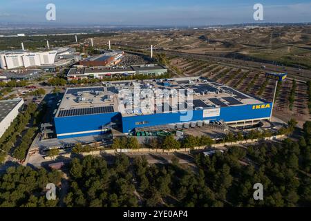 Vue aérienne du magasin IKEA dans le centre commercial Puerto Venecia, Saragosse, Espagne Banque D'Images