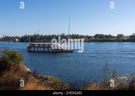 Rivière du Nil près de Gebel Al-Silsila, Egypte. Banque D'Images