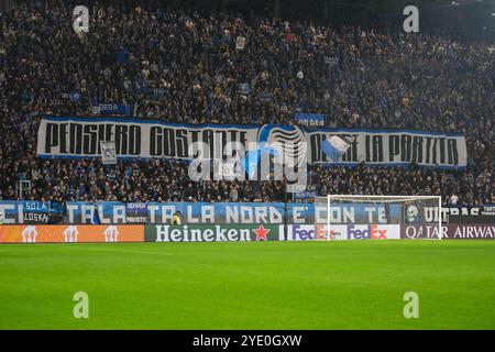 Supporters de l'équipe Atalanta BC 1907 lors du match de football UEFA Champions League 2024/2025 phase MD1 entre Atalanta BC et Celtic FC à GE Banque D'Images