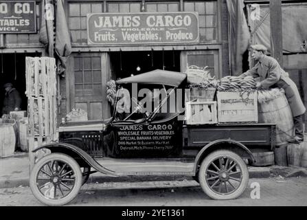 Photographie d'archive : camion Ford modèle T Runabout 1925 le Ford modèle T Runabout avec pick-up, 1925 Banque D'Images