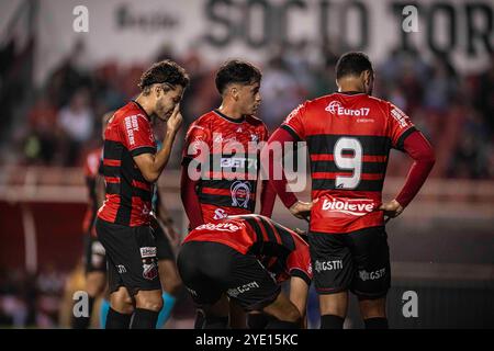 UIT, Brésil. 28 octobre 2024. Quatrième manche de la série B du Championnat brésilien de football 2024, qui s'est tenue au stade Novelli Júnior, à Itú, une municipalité de l'État de São Paulo, ce lundi 28 octobre 2024. Crédit : Anderson Lira/FotoArena/Alamy Live News Banque D'Images