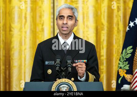 Washington, États-Unis. 28 octobre 2024. Vivek Murthy, chirurgien général des États-Unis, s'exprimant lors d'une réception en l'honneur de Diwali à la Maison Blanche à Washington, DC (photo de Michael Brochstein/Sipa USA) crédit : Sipa USA/Alamy Live News Banque D'Images