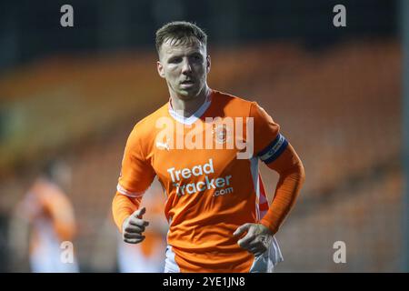 Lee Evans de Blackpool lors du match de Sky Bet League 1 Blackpool vs Wigan Athletic à Bloomfield Road, Blackpool, Royaume-Uni, 28 octobre 2024 (photo par Gareth Evans/News images) Banque D'Images