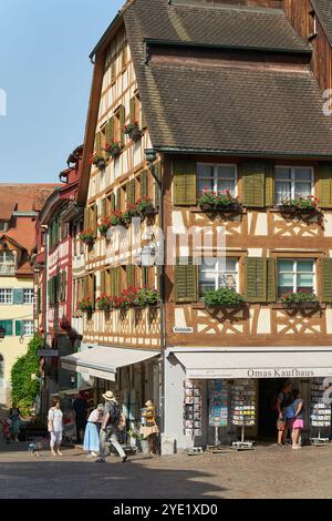 Vieille ville historique dans la ville haute de Meersburg sur les rives du lac de Constance, Bodensee en Allemagne Banque D'Images