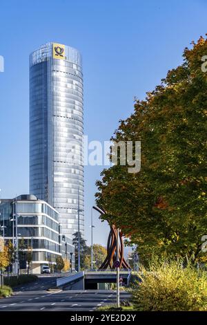 The Posttower, Deutsche Post Group, immeuble de grande hauteur à Bonn, Helmut-Schmidt-Platz, Rhénanie du Nord-Westphalie, Allemagne, Europe Banque D'Images