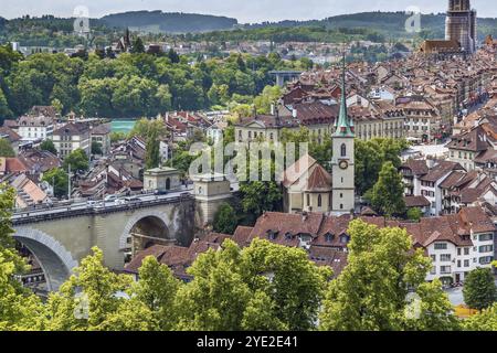 Vue aérienne de la vieille ville de Berne depuis la colline de Rose Garden, Suisse, Europe Banque D'Images