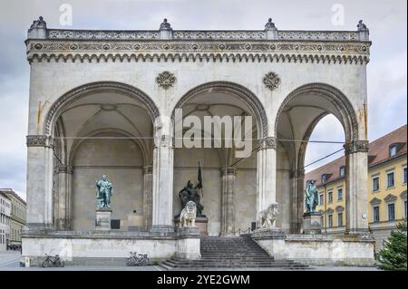 Feldherrnhalle (salle des maréchaux) est une loggia monumentale sur la Odeonsplatz à Munich, en Allemagne, en Europe Banque D'Images