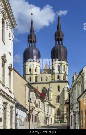 L'église Saint Nicolas est une cathédrale gothique située à Trnava, en Slovaquie. Il a été construit entre 1380 et 1421 Banque D'Images