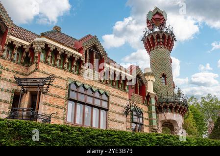 Comillas, Espagne - 19 mai 2024 - L'emblématique Villa Qijano à Comillas, Espagne, conçue par Antoni Gaudi Banque D'Images