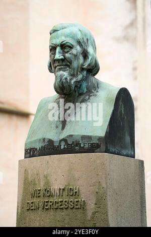 La tombe d'August Heinrich Hoffmann, Hoffmann von Fallersleben, 1798–1874, poète allemand, Abbey Castle Corvey in Hoexter, Weserbergland, Rhénanie du Nord Banque D'Images