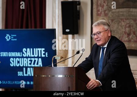 Rome, cérémonie inaugurale des Etats généraux de santé et sécurité au travail organisée par la Commission des conditions de travail et la Chambre des députés. Différentes personnalités institutionnelles étaient présentes à la cérémonie, le Président de la République Sergio Mattarella, le Président de la Chambre Lorenzo Fontana, la Ministre du travail Marina Elvira Calderone, Nicolas Schmit Commissaire européen au travail et aux droits sociaux, et d’autres. Droit d'auteur : xAndreaxCalandrax Banque D'Images