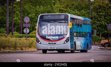 Arriva Kent Thameside - bus Fastrack - Wrightbus Streetlite Banque D'Images