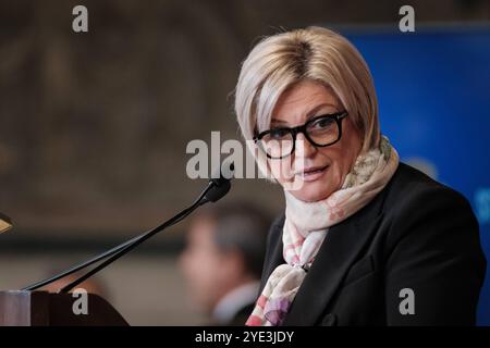 Rome, cérémonie inaugurale des Etats généraux de santé et sécurité au travail organisée par la Commission des conditions de travail et la Chambre des députés. Différentes personnalités institutionnelles étaient présentes à la cérémonie, le Président de la République Sergio Mattarella, le Président de la Chambre Lorenzo Fontana, la Ministre du travail Marina Elvira Calderone, Nicolas Schmit Commissaire européen au travail et aux droits sociaux, et d’autres. Droit d'auteur : xAndreaxCalandrax Banque D'Images