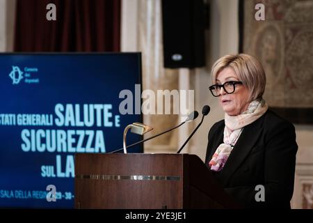 Rome, cérémonie inaugurale des Etats généraux de santé et sécurité au travail organisée par la Commission des conditions de travail et la Chambre des députés. Différentes personnalités institutionnelles étaient présentes à la cérémonie, le Président de la République Sergio Mattarella, le Président de la Chambre Lorenzo Fontana, la Ministre du travail Marina Elvira Calderone, Nicolas Schmit Commissaire européen au travail et aux droits sociaux, et d’autres. Droit d'auteur : xAndreaxCalandrax Banque D'Images