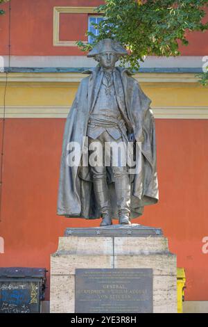 Friedrich Wilhelm von Steuben Denkmal, Schloßstraße, Potsdam, Brandebourg, Deutschland *** Friedrich Wilhelm von Steuben Monument, Schloßstraße, Potsdam, Brandebourg, Allemagne Banque D'Images