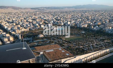 Vue aérienne de Stavros Niarchos Center Roof and Park, Athènes, Grèce Banque D'Images