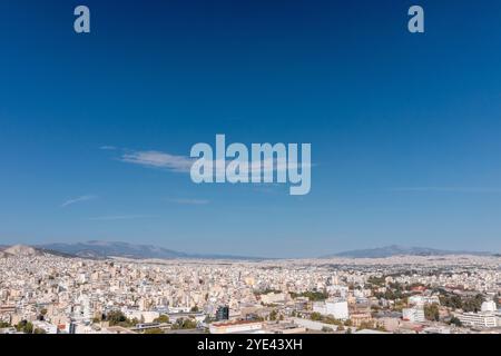 Pirée face à Nikaia, Petroupoli et Peristeri, Grèce Banque D'Images