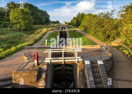 Vue tôt le matin des écluses historiques de Foxton sur le Grand Union canal, Leicestershire, Angleterre Banque D'Images