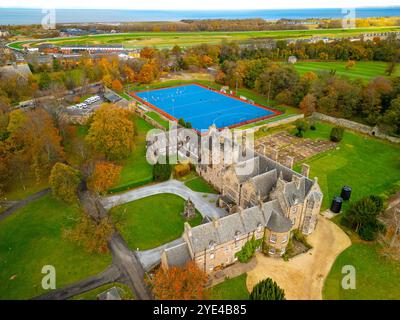 Vue aérienne de Pinkie House et des terrains de jeu à l'école Loretto à Musselburgh, Écosse, Royaume-Uni Banque D'Images