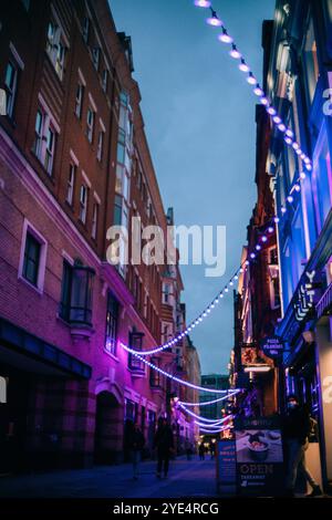 Décorations de centre-ville de Noël à Soho, Londres, Royaume-Uni Banque D'Images